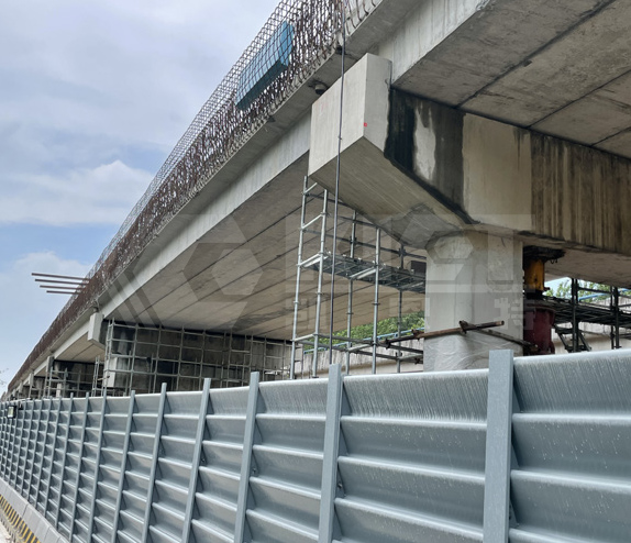 Overall Synchronous Lifting of Large Bridges