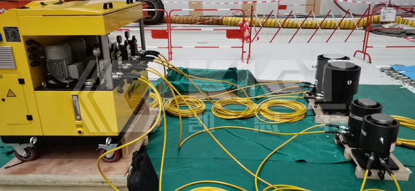 KIET Synchronous Lifting Hydraulic System During On-site Testing