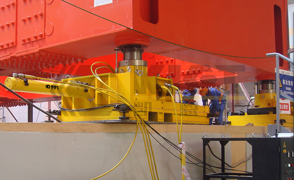 Intelligent 3D Synchronous Pushing Hydraulic System for Synchronous Jacking and Fine Adjustment in Nuclear Power Plant Reactor Installation
