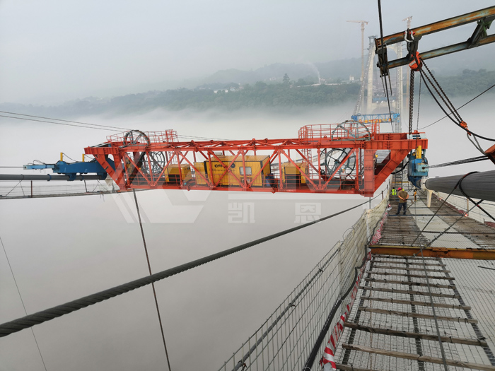 Steel box girder lifting site of Jiangjin Baisha Yangtze River Bridge