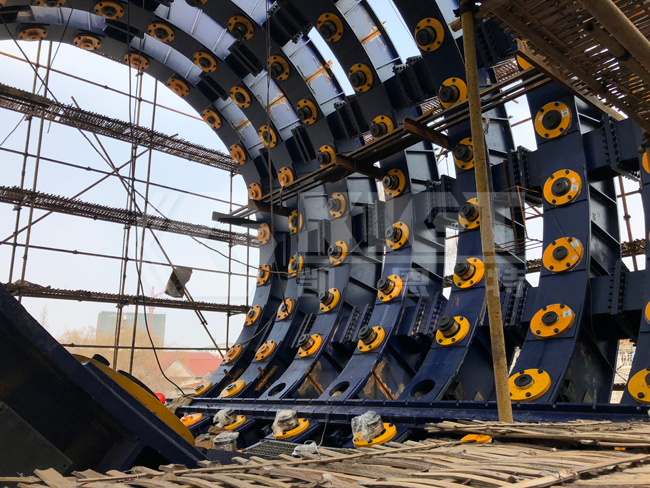 Synchronous Loading and Pressure Testing of Tunnel Segments