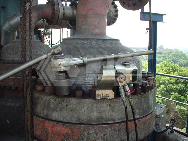 Hydraulic Wrenches for Maintenance and Disassembly of Pressure Vessels in Refineries