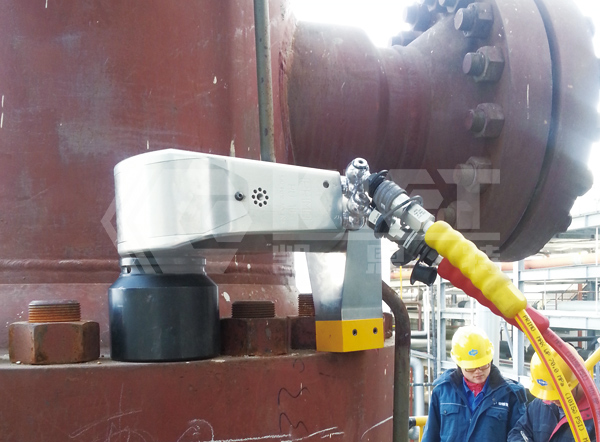 Drive-Type Hydraulic Torque Wrenches for Pipeline Flange Pre-tightening in Refineries