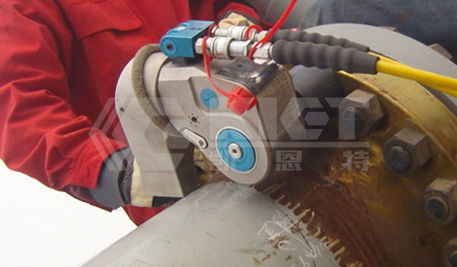 Steel Hydraulic Torque Wrenches for Bolt Pre-tightening on Natural Gas Pipelines