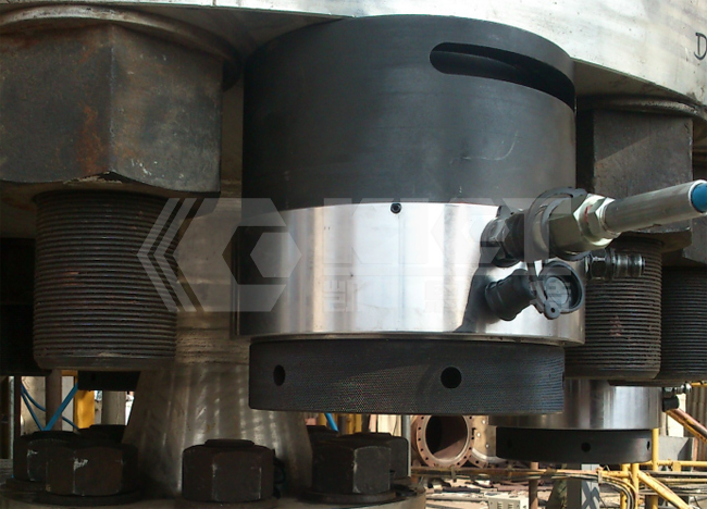 Hydraulic Bolt Tensioners for Bolt Stretching and Pre-tightening on Pressure Vessels