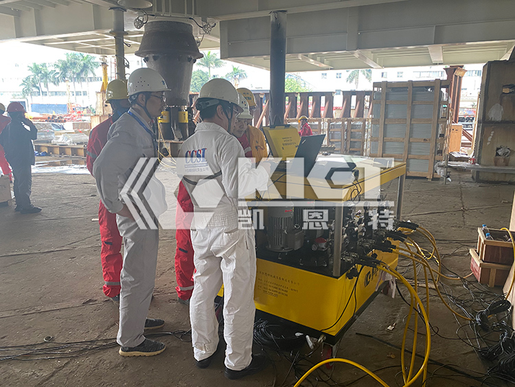 Synchronized Control of Intelligent Weighing Hydraulic Systems