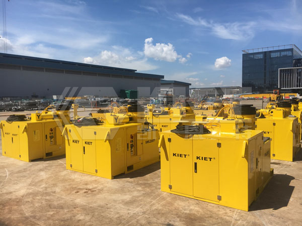 Theoretical training and field practice before use