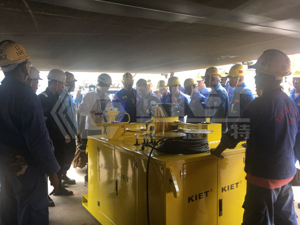 Theoretical training and field practice before use