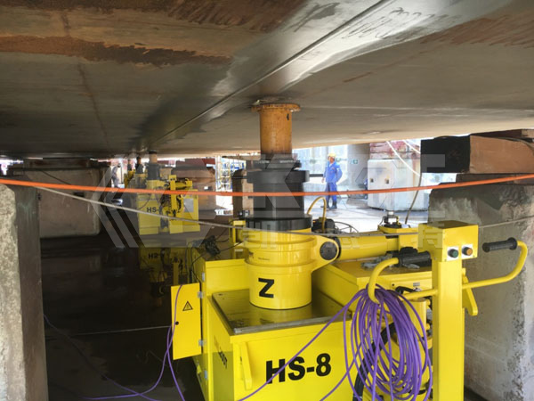 fine tuning in one drive eight 3-dimensional hydraulic equipment synchronous control
