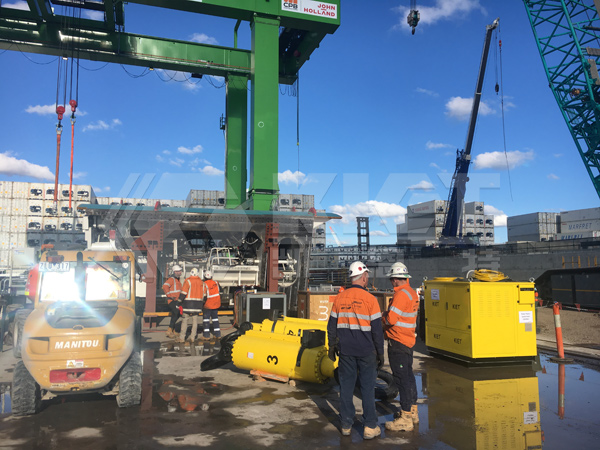 Synchronous lifting hydraulic cylinder hoisting preparation