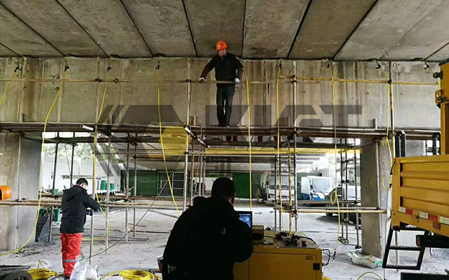 Intelligent control synchronous lifting hydraulic system is used for synchronous lifting and emergency repair of Zhejiang plate girder structure overpass