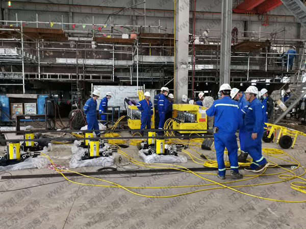 On-Site Synchronized Lifting System Simulation Test