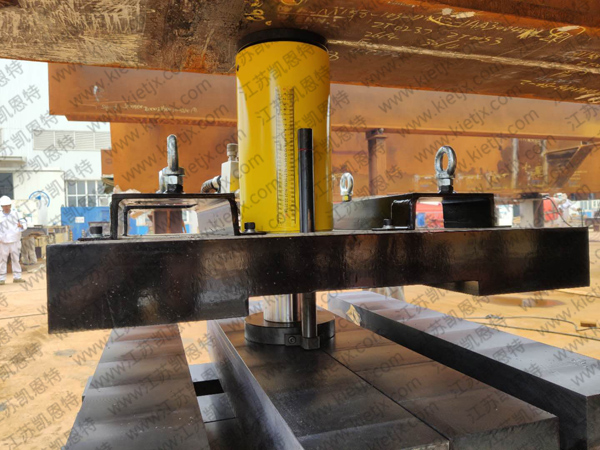 Incremental Lifting of Offshore Drilling Platform Modules