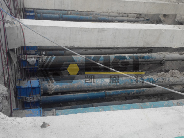 Deep foundation pit support adopts axial force support intelligent control hydraulic system