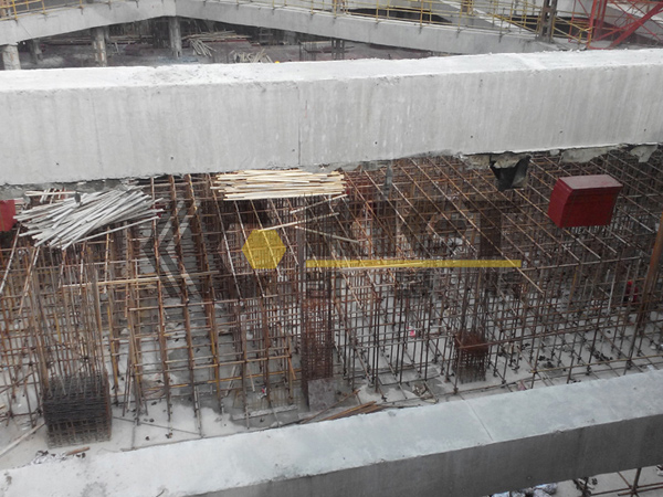 Deep foundation pit support adopts axial force support intelligent control hydraulic system