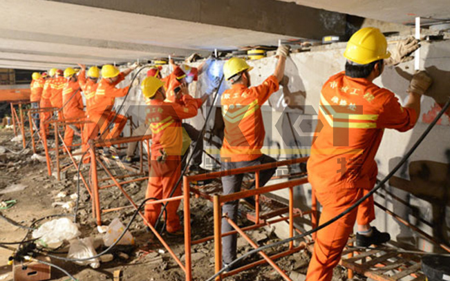Jiangsu Canete hydraulic synchronous lifting system is applied to a bridge lifting project in Beijing