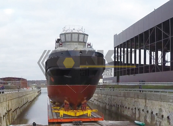 Intelligent Heavy-Duty Transfer Trolley for Overall Transportation of Vessels