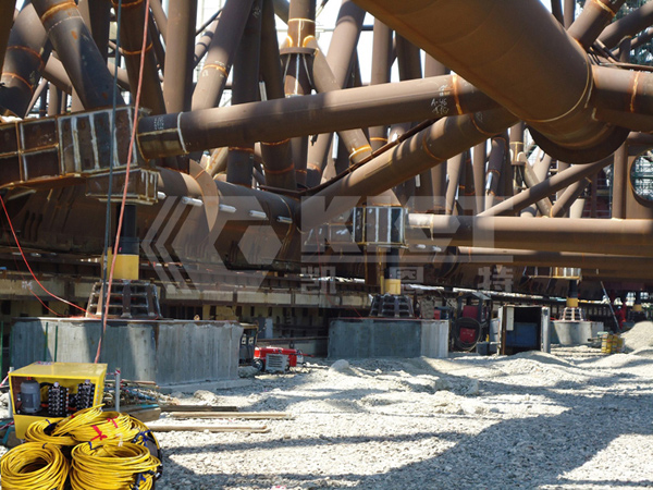 Lock Nut Hydraulic Cylinders for Lifting Large Steel Structures