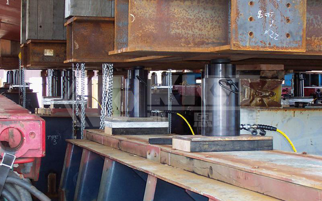 Hydraulic Cylinders for Structural Steel Lifting and Pushing Applications