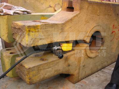 Ultra-Low Profile Hydraulic Cylinders for Oil Extraction Machine Servicing