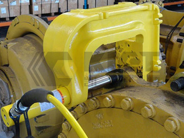 Single-Acting Hydraulic Cylinders Used with Hydraulic Spreaders