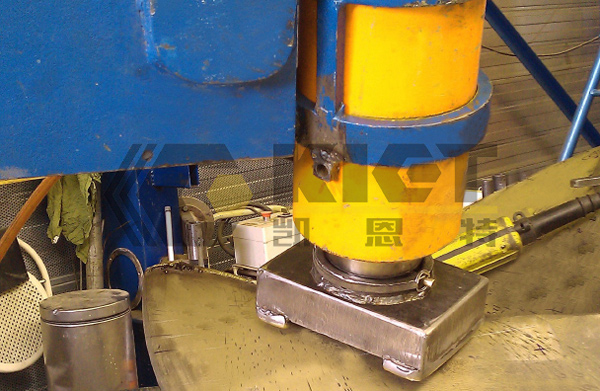 Heavy-Duty Hydraulic Jacks for Shipyard Propeller Alignment