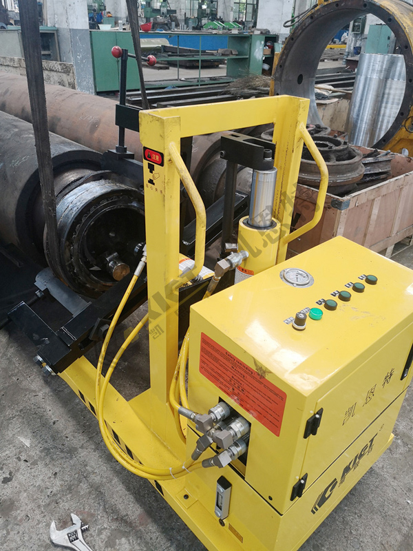 Automatic Lifting Electric Hydraulic Puller for Bearing Disassembly of Rolling Mill Rolls