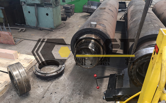 Automatic Lifting Electric Hydraulic Puller for Bearing Disassembly of Rolling Mill Rolls