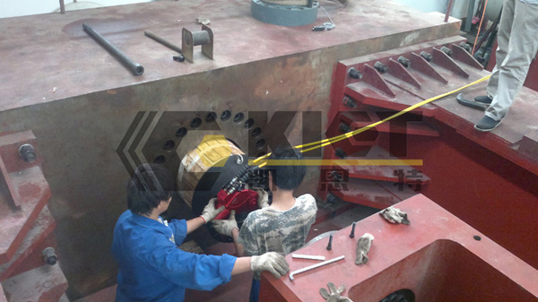 Driven Hydraulic Torque Wrench for Tension Pre-Tightening in Large Ship Laboratory Platforms