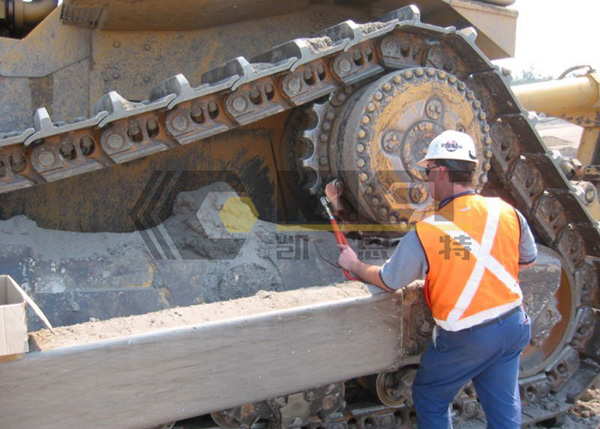 Driven Hydraulic Torque Wrench for Bolt Pre-Tightening in Construction Machinery