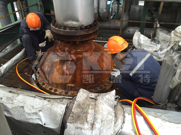 Driven Hydraulic Torque Wrench for Synchronous Bolt Pre-Tightening in Pressure Vessels