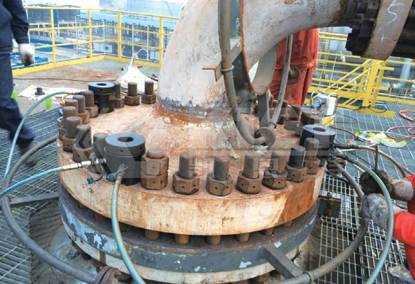 Hydraulic Bolt Tensioner for Synchronized Bolt Tensioning and Pre-tightening of Pipeline Flanges