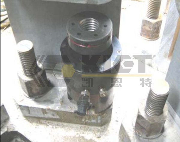 Hydraulic Bolt Tensioner for Foundation Bolt Tensioning and Pre-tightening