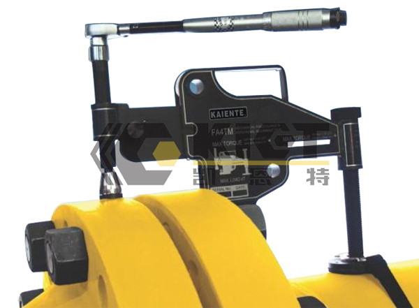 Mechanical Flange Misalignment Correction Tool