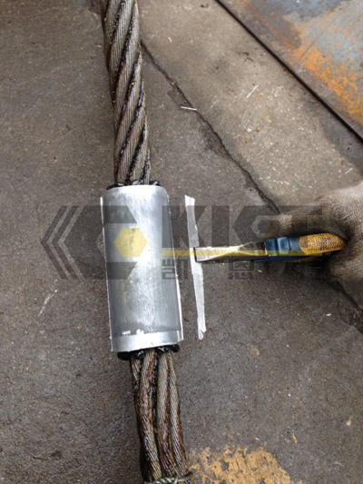 Wire rope pressing machine pressing finished products