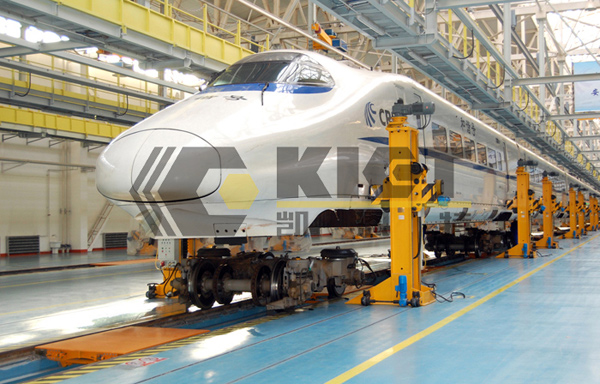 The mechanical locomotive frame is used for the synchronous lifting and maintenance of the motor head