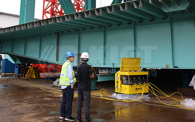 High-Precision Intelligent Weighing Hydraulic System for Synchronous Weighing of Steel Box Girders