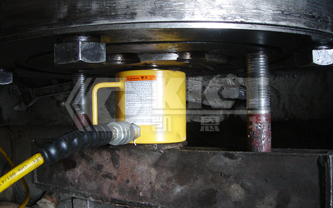 Application Areas of Single-Acting Low-Profile Hydraulic Cylinders[Bridge Lifting and Maintenance | Heavy Equipment Lifting]