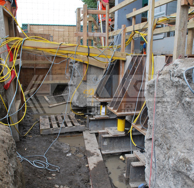 Single-Acting Hydraulic Cylinders for Steel Structure Lifting