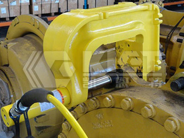 Single-Acting Hydraulic Jacks Used with Hydraulic Pushers