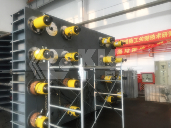 Double-Acting Hollow Plunger Hydraulic Cylinders for Concrete Segment Load Testing in Shield Tunneling