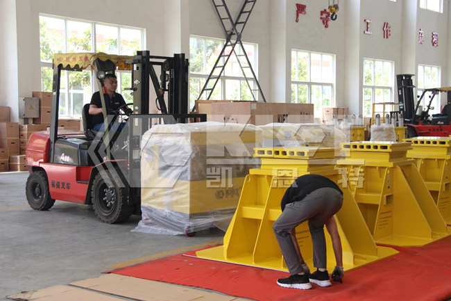 PLC multi-point synchronous weighing equipment is shipped
