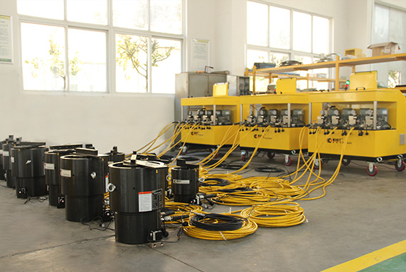 PLC hydraulic synchronous jacking system working principle and usage process