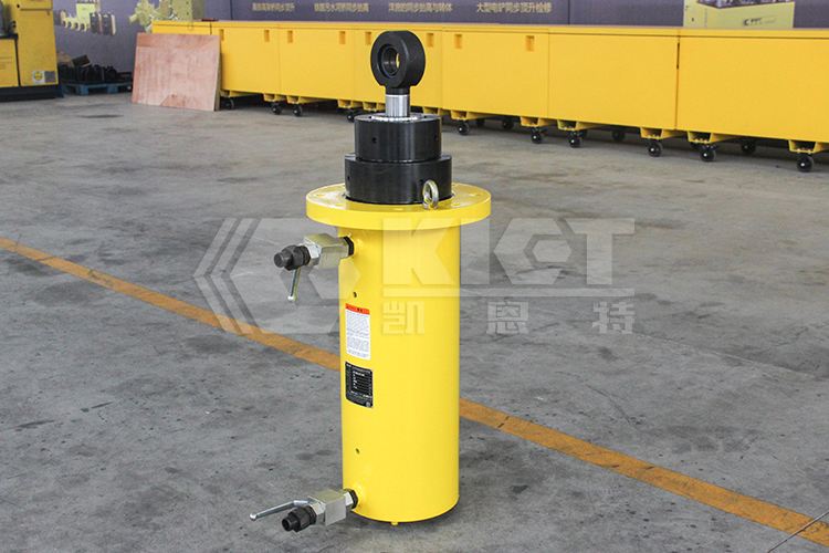 Double acting multi-stage hydraulic jack