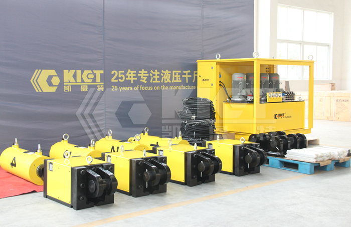Four-point synchronous pushing system  Configuration scheme for rail pushing equipment