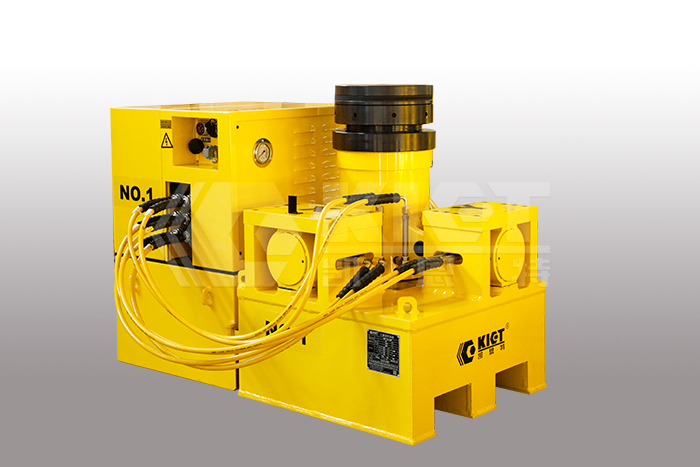 The main lifting mechanism, the level adjustment mechanism and the hydraulic station of the lifting system