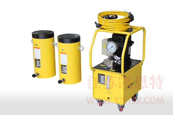 Used in conjunction with 2 units single acting hydraulic cylinders (One drive two)【2.2KW、Manual valve】