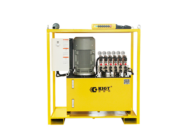 Intelligent quantitative synchronous lifting hydraulic system