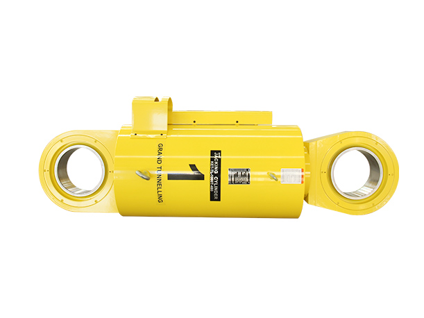 Shield machine posture adjustment cylinder