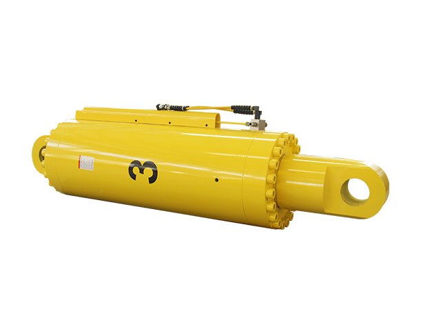Lifting balanced hydraulic cylinder